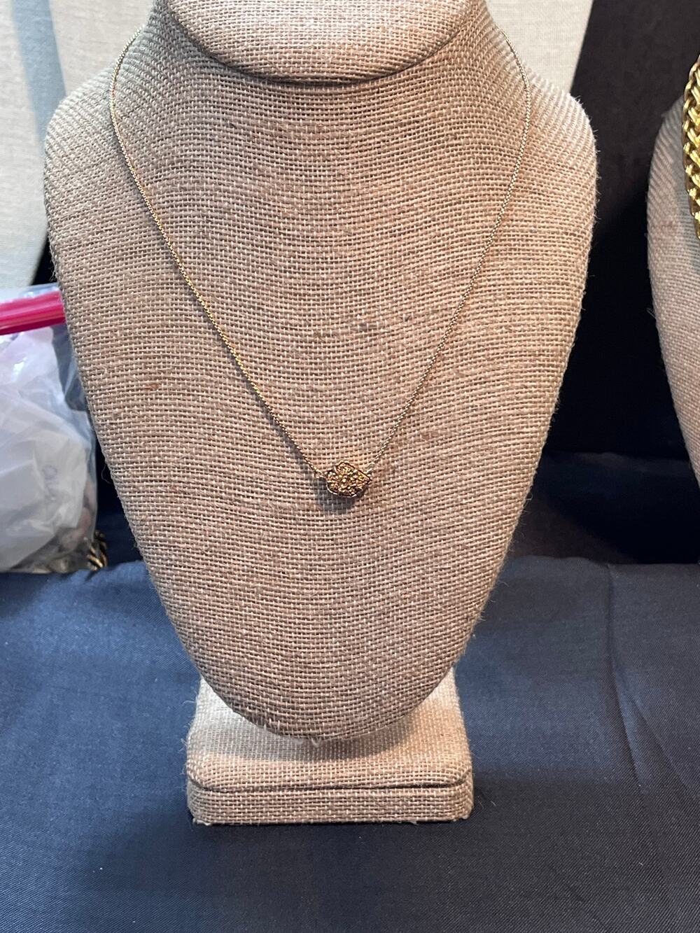 Elisa Kendra Scott Gold Tone Pendant Necklace 16” Plus 2” Extender